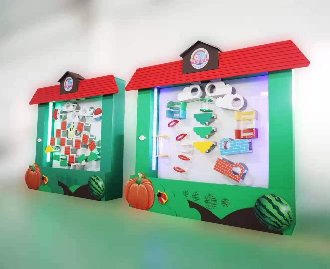 לוחות מגנט לבניית מסלול לכדורי גימבורי